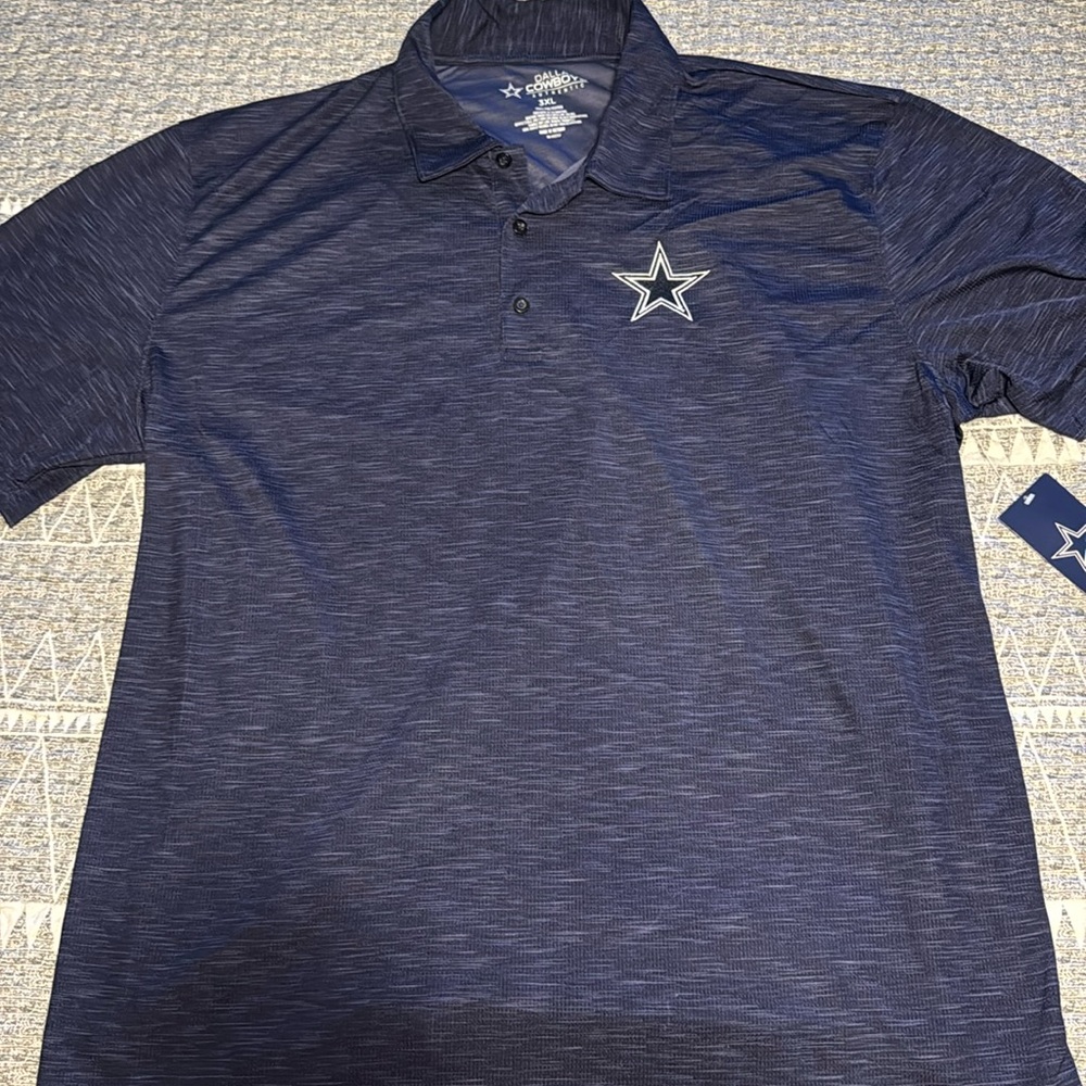 Dallas Cowboys Men’s polo. NEW